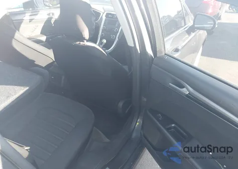 2015 Ford Fusion Se from USA, damaged, VIN 3FA6P0H72FR258641